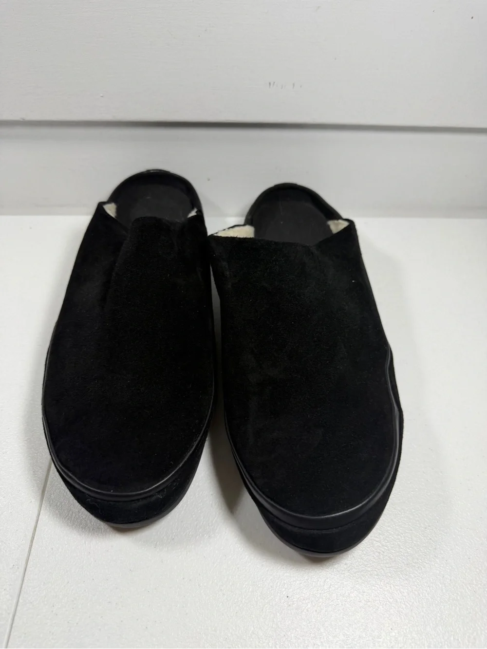 Mulo Men's Black Shearling-Lined Slip-On Mule Slipper size 10